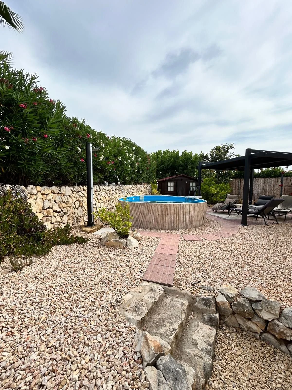 Zwembad en tuin van Casa Mi Sueño